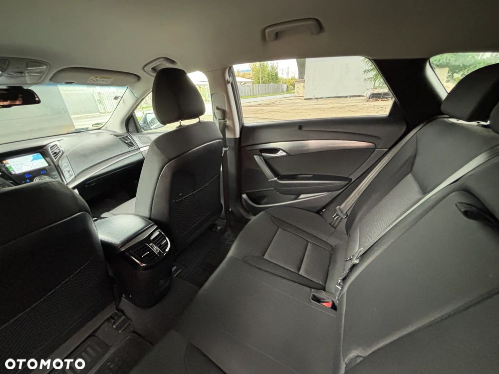 Hyundai i40 1.7 CRDi Comfort DCT - 15