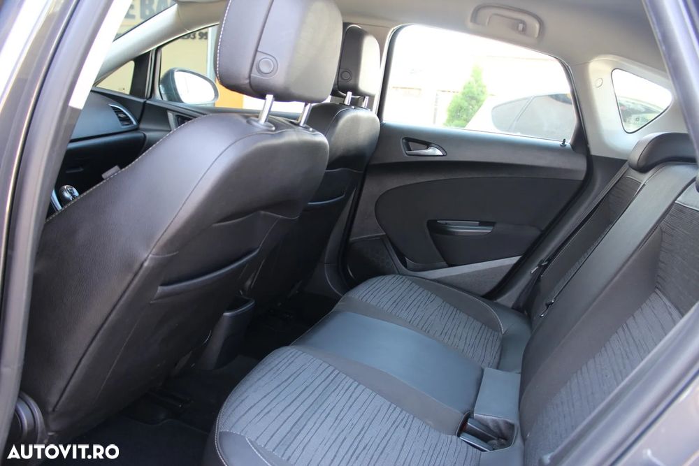 Opel Astra - 9