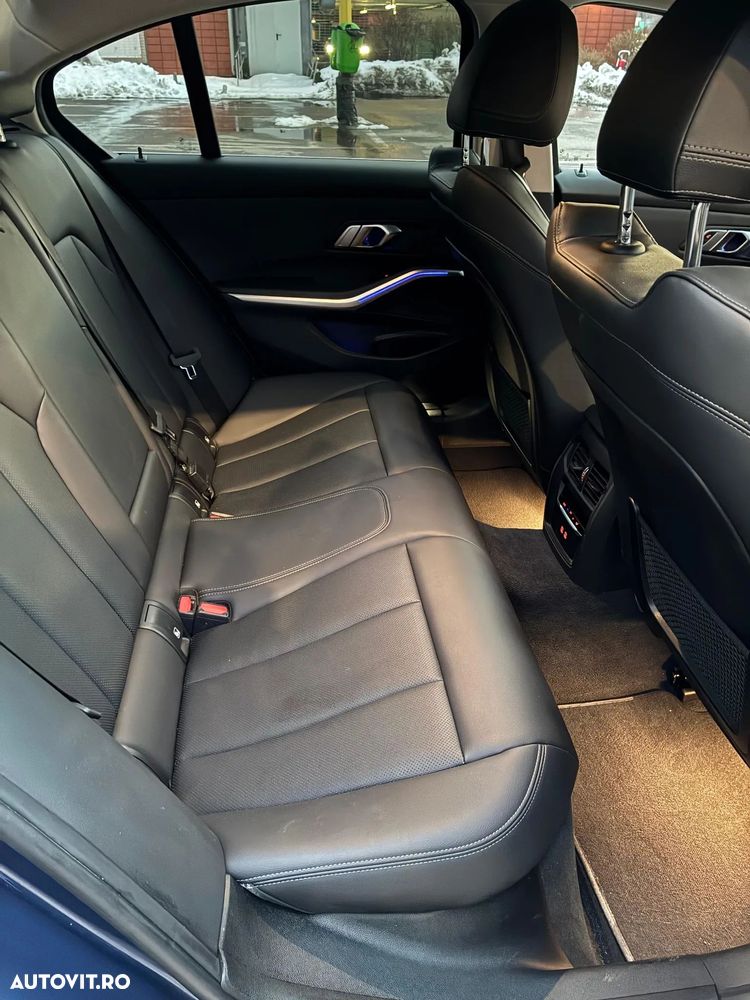 BMW Seria 3 320d xDrive AT MHEV - 8