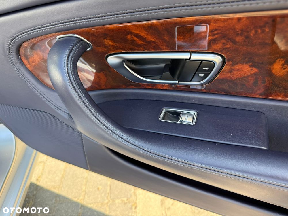 Bentley Continental GT Standard - 12