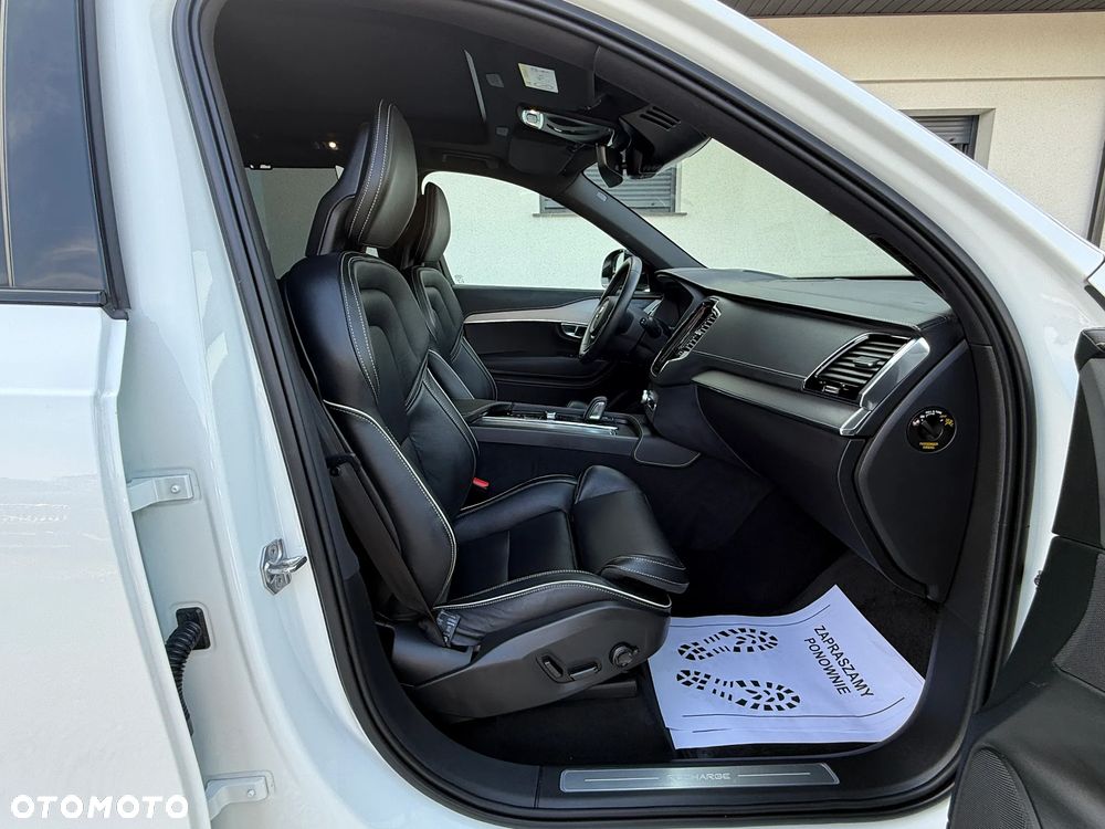 Volvo XC 90 T8 AWD Plug-In Hybrid R-Design 7os - 28