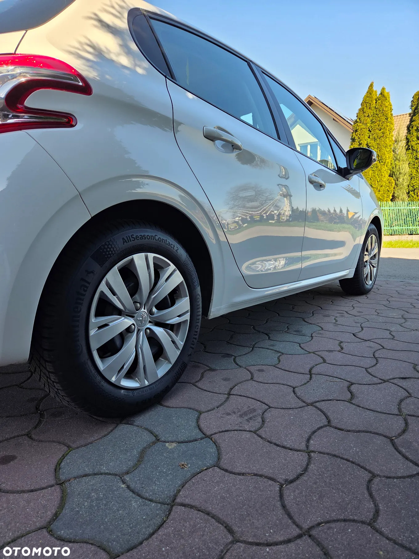 Peugeot 208 - 15