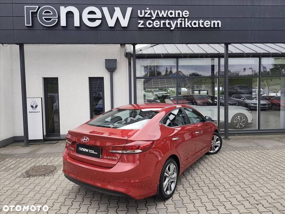 Hyundai Elantra 1.6 Comfort - 5