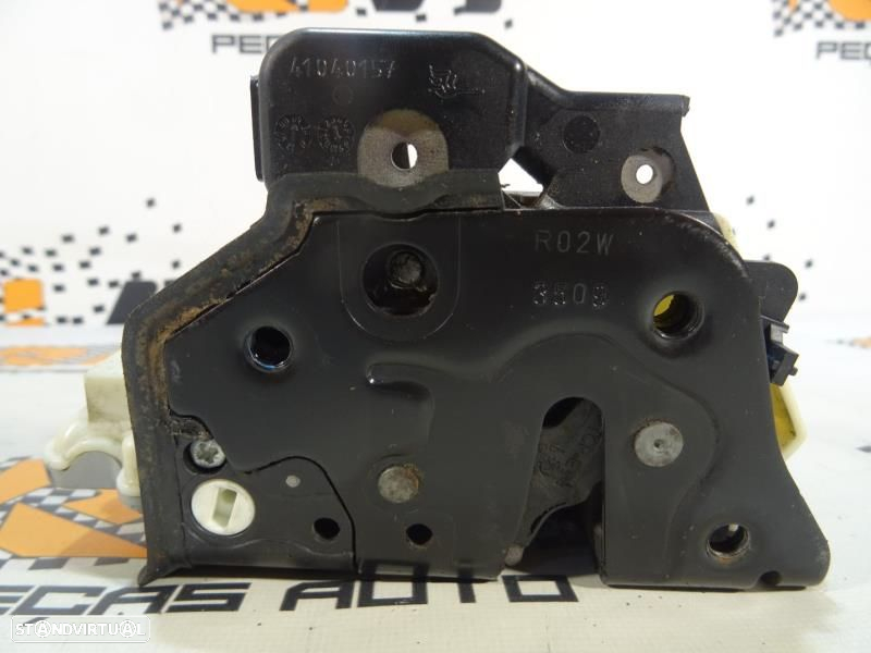 Fecho Da Porta Trás Direita Audi A3 (8P1)  4F0 839 016 / 4F0839016 - 7