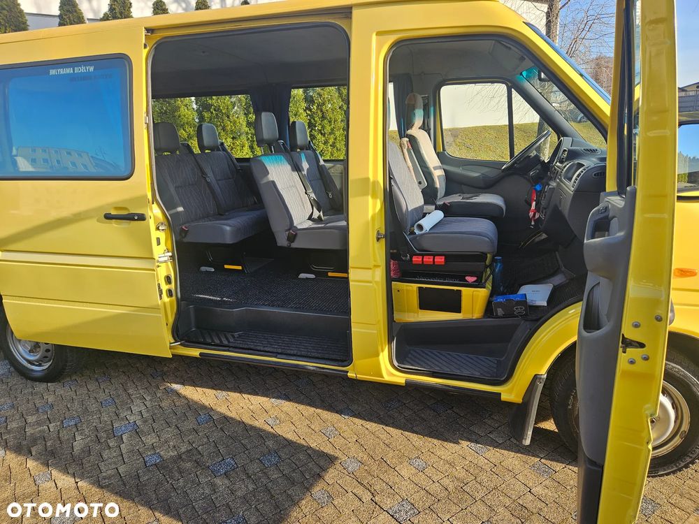 Mercedes-Benz Sprinter - 20