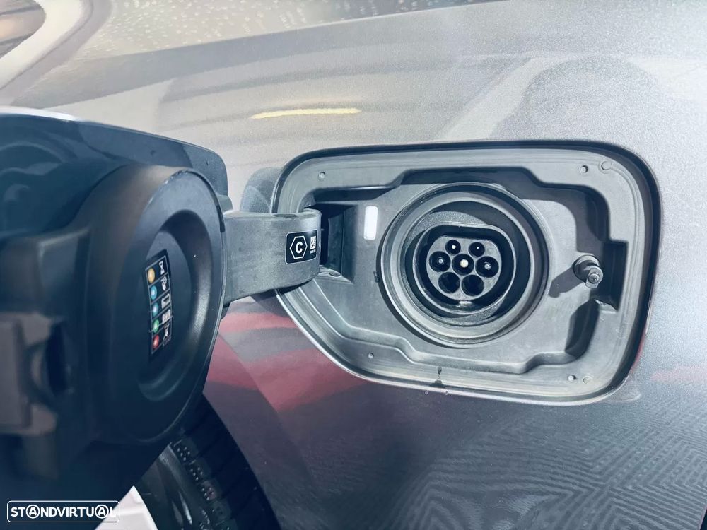 BMW 330 e Touring Aut. Sport Line - 33