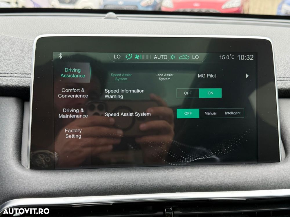 MG EHS 1.5T-GDI PHEV Luxury - 24