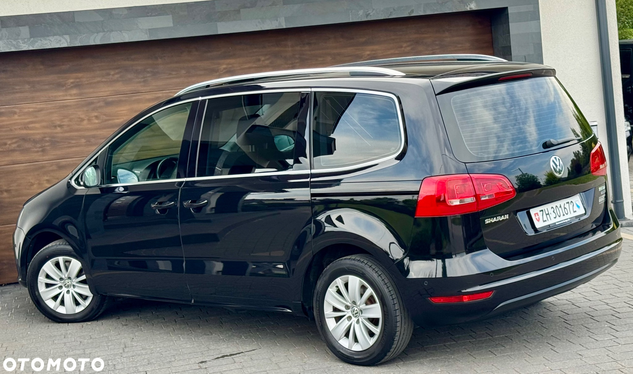 Volkswagen Sharan 2.0 TDI Comfortline - 8