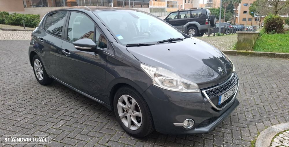 Peugeot 208 1.2 PureTech Active - 3