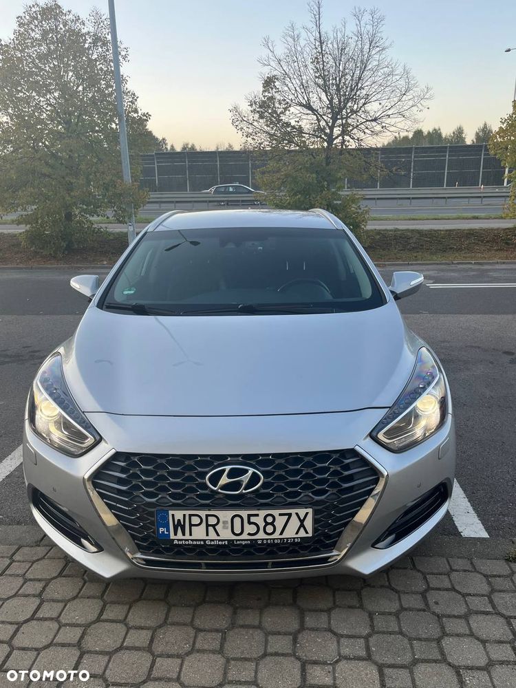 Hyundai i40 1.6 CRDi Premium DCT - 4