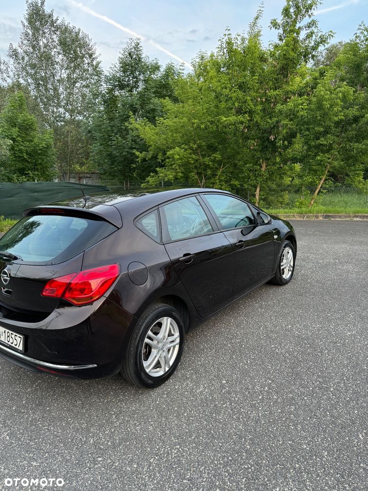 Opel Astra ver-1-6-enjoy - 3