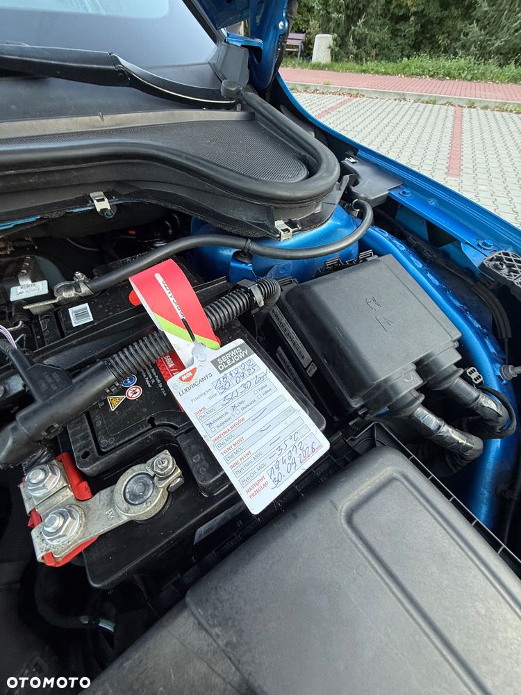 Ford Focus Turnier 1.5 TDCi DPF Start-Stopp-System ST-Line - 38