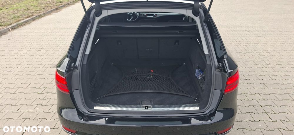 Audi A4 Avant 2.0 TDI design - 30