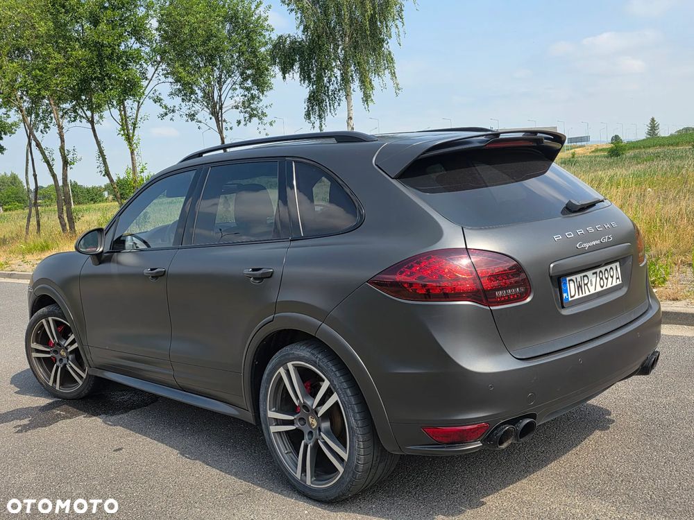 Porsche Cayenne - 3