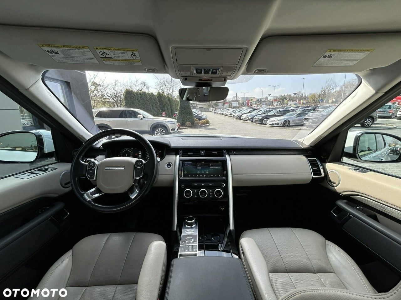 Land Rover Discovery V 3.0 Si6 HSE Luxury - 15