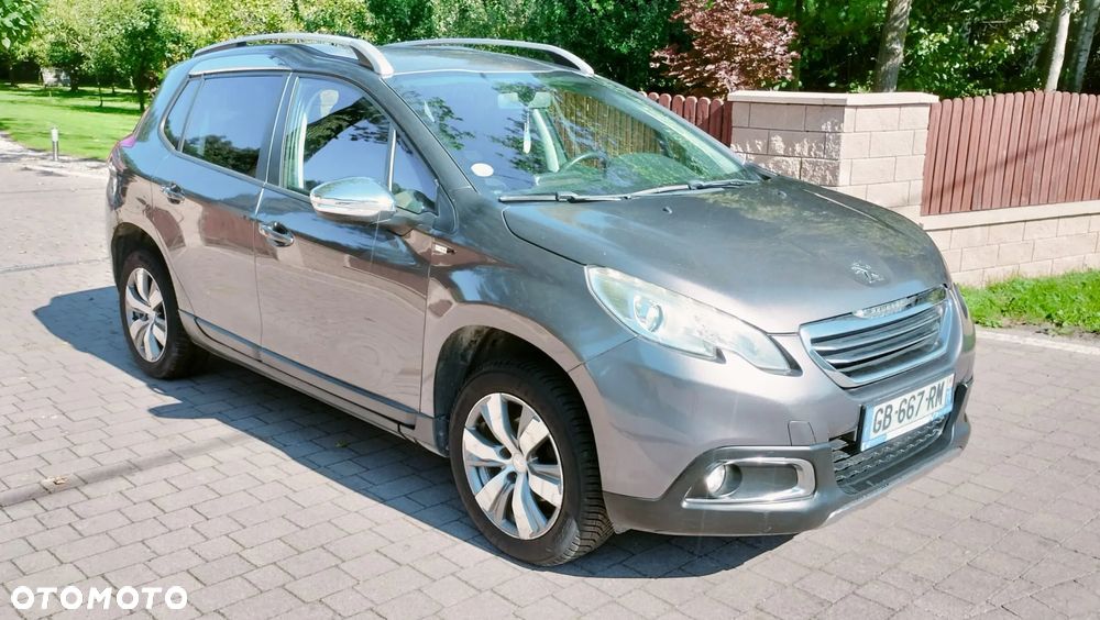 Peugeot 2008 1.2 Pure Tech Style - 6