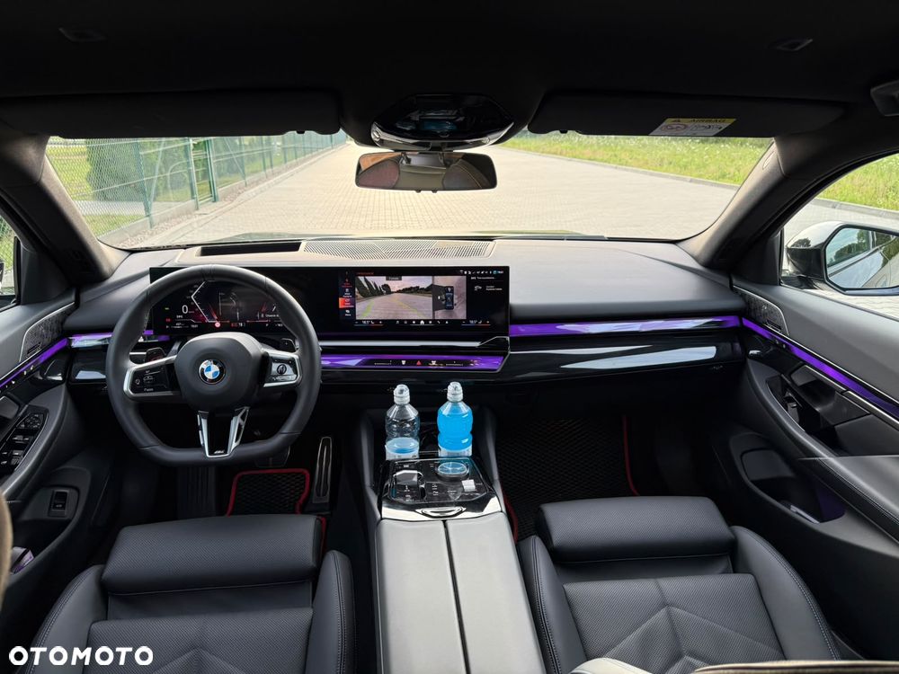 BMW Seria 5 540d xDrive mHEV M Sport - 11