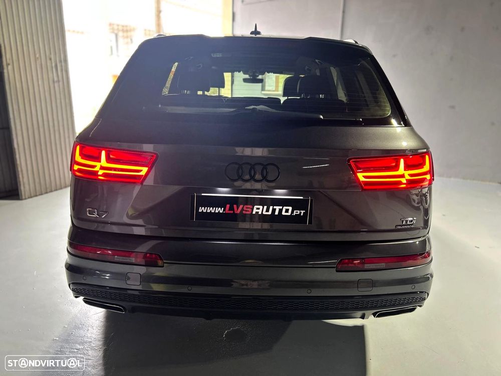 Audi Q7 3.0 TDI quattro S-line Tiptronic 7L - 45