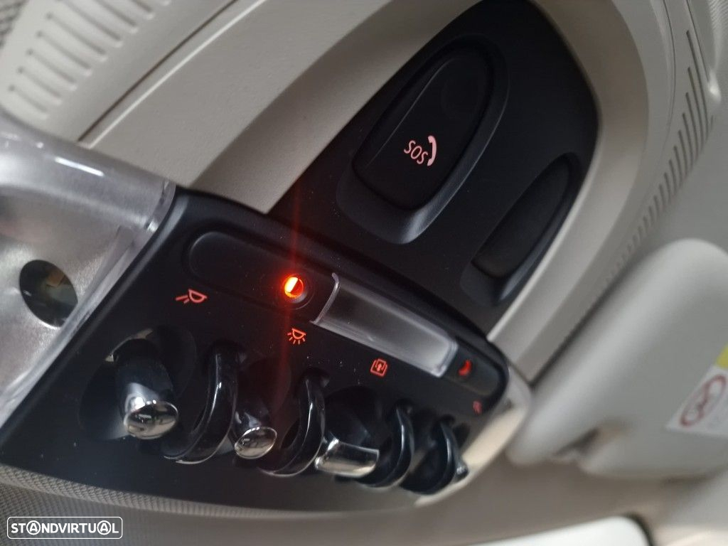 MINI 5 Portas Cooper D - 22