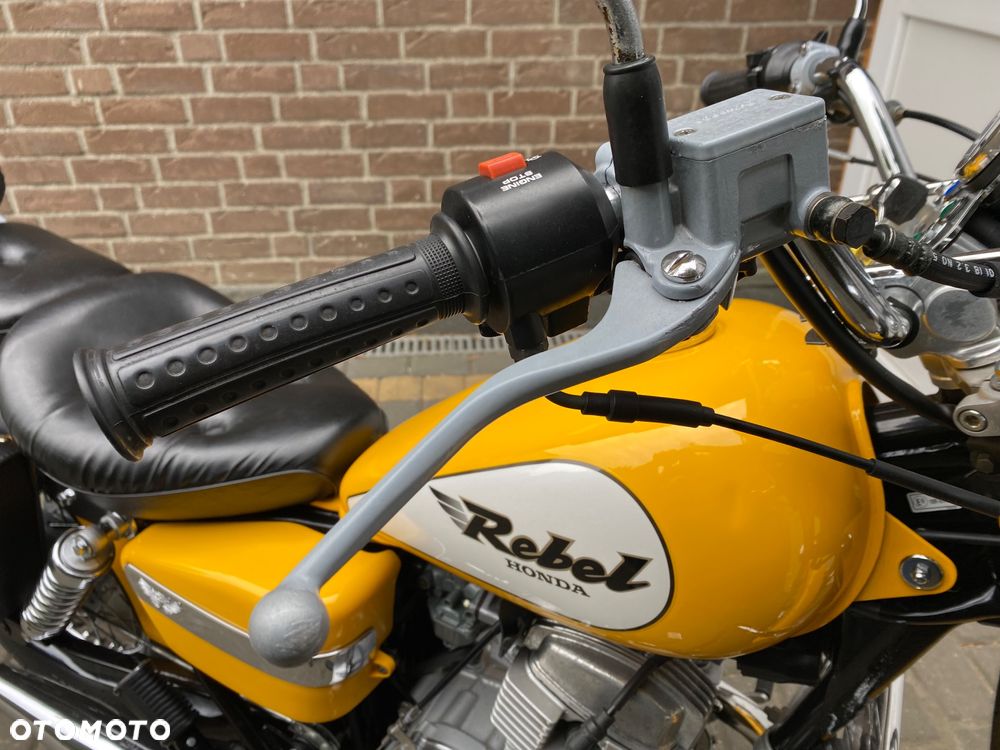 Honda CA - 17