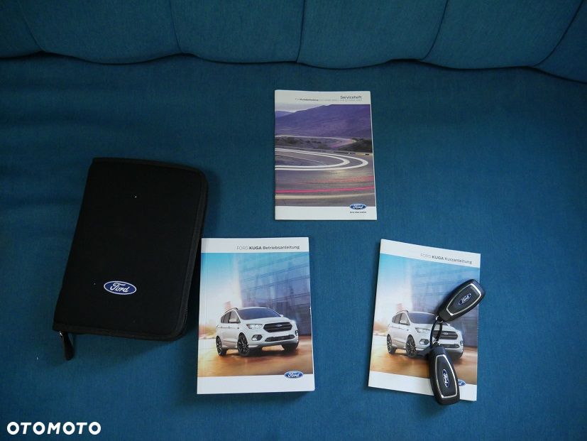 Ford Kuga - 32