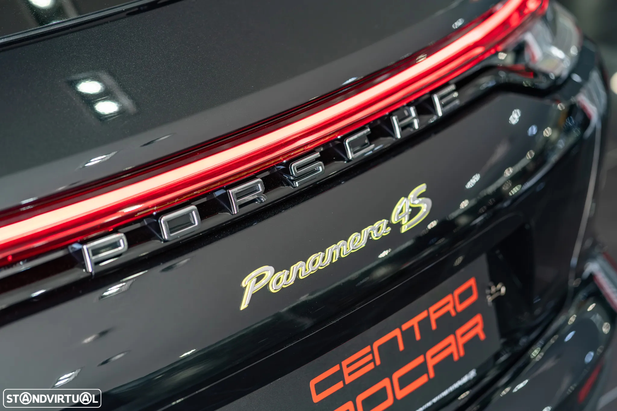 Porsche Panamera Sport Turismo 4S E-Hybrid - 4