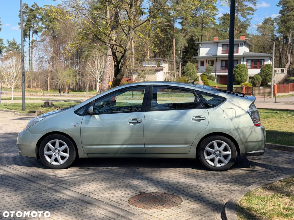 Toyota Prius 1.5 VVT-i Sol - 7