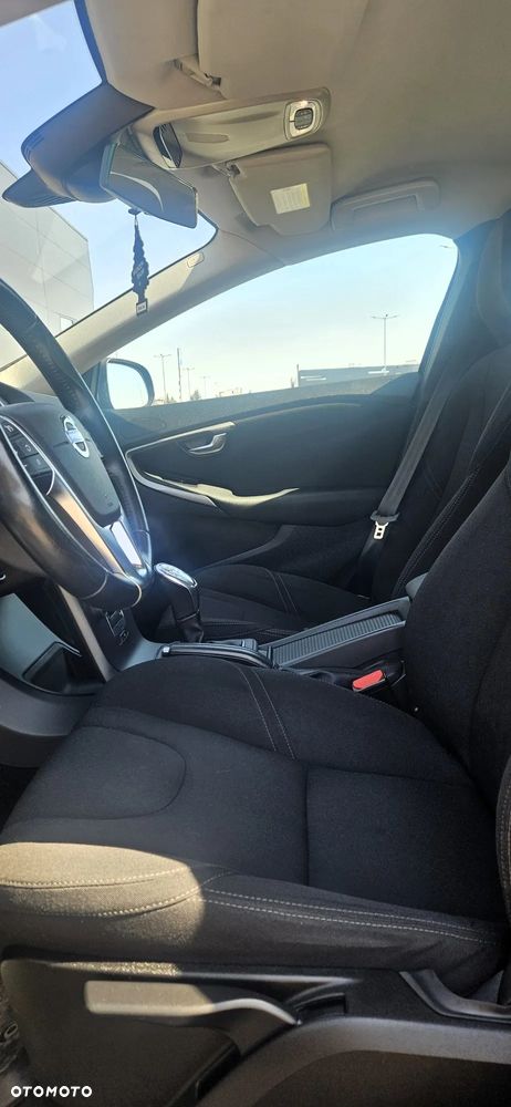 Volvo V40 D2 - 8