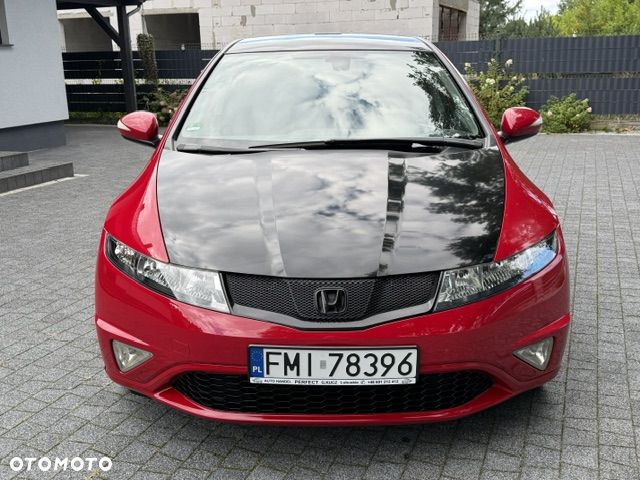 Honda Civic 1.8 Executive NAVI - 2