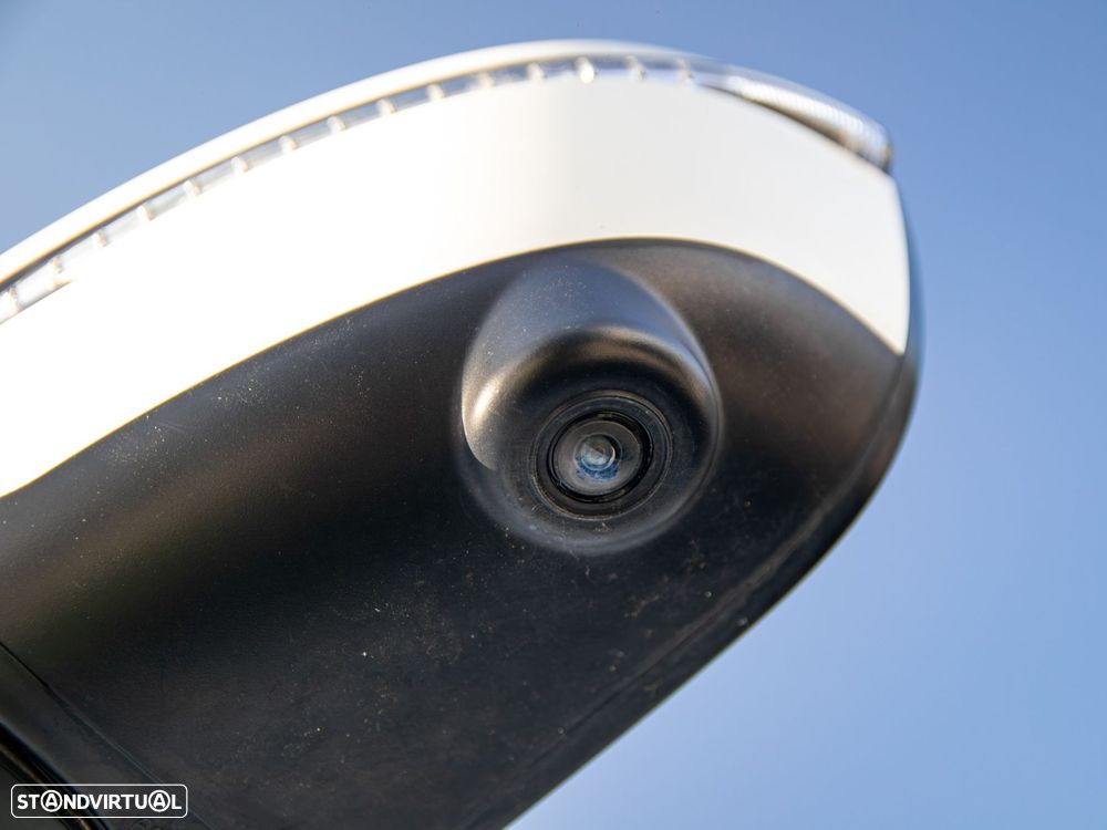 Nissan Qashqai 1.5 dCi N-Connecta J18 - 16