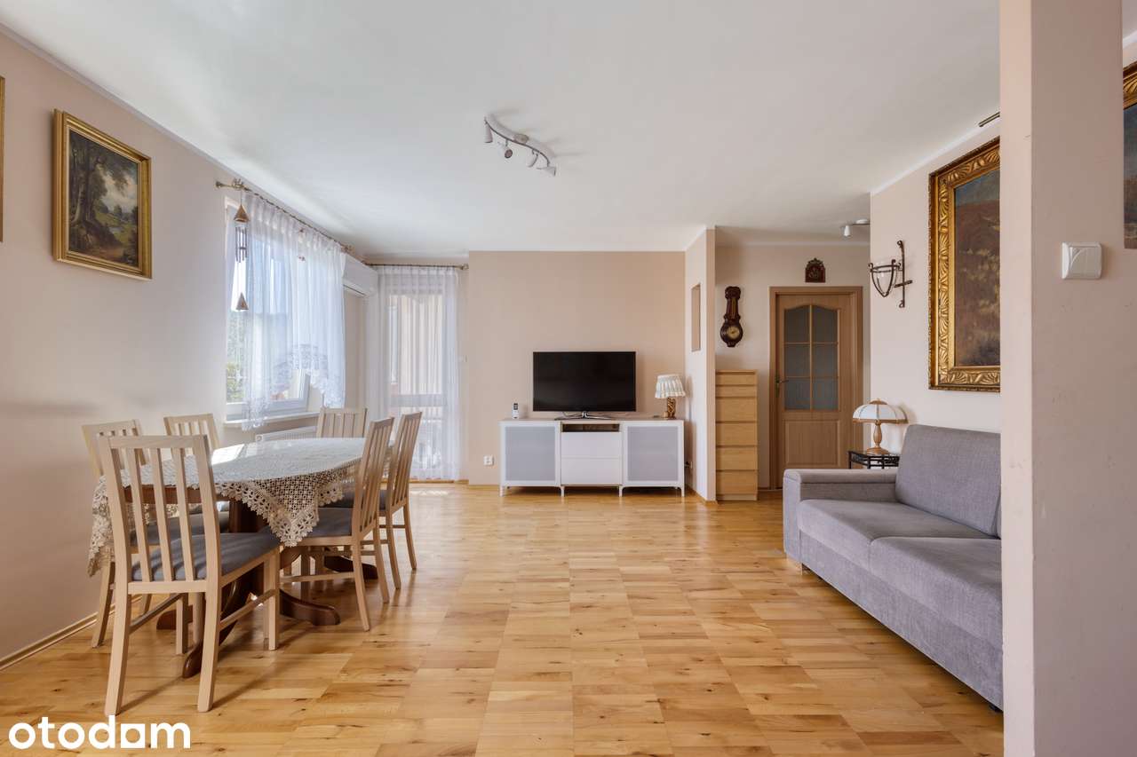 Gdynia Pustki Cisowskie/ 2 pokoje/ klimatyzacja / miejsce postojowe