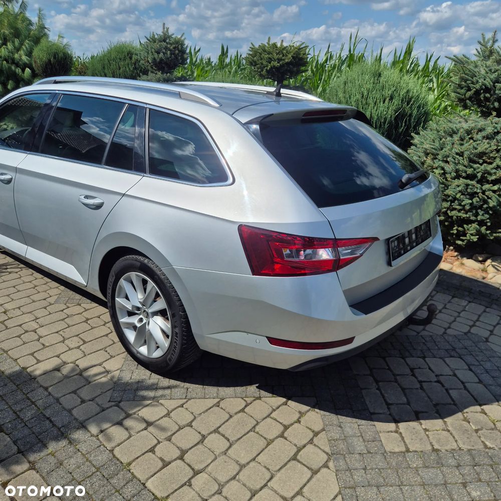 Skoda Superb 2.0 TDI DSG Active - 16