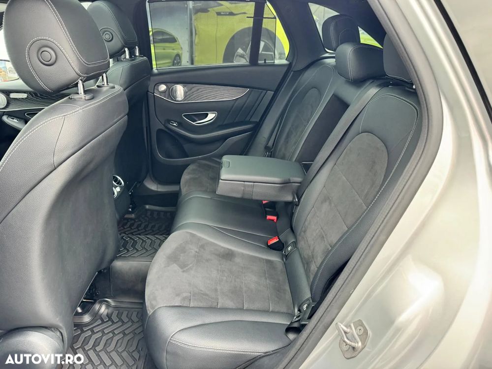 Mercedes-Benz GLC 250 4MATIC - 24