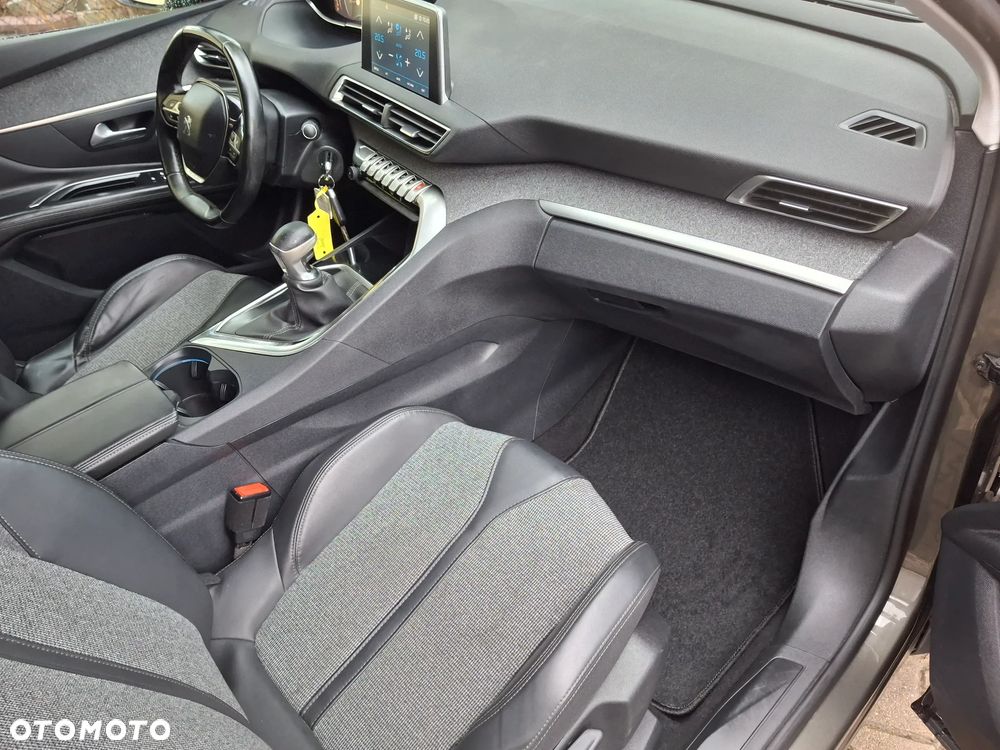 Peugeot 3008 HDi FAP 115 Allure - 29