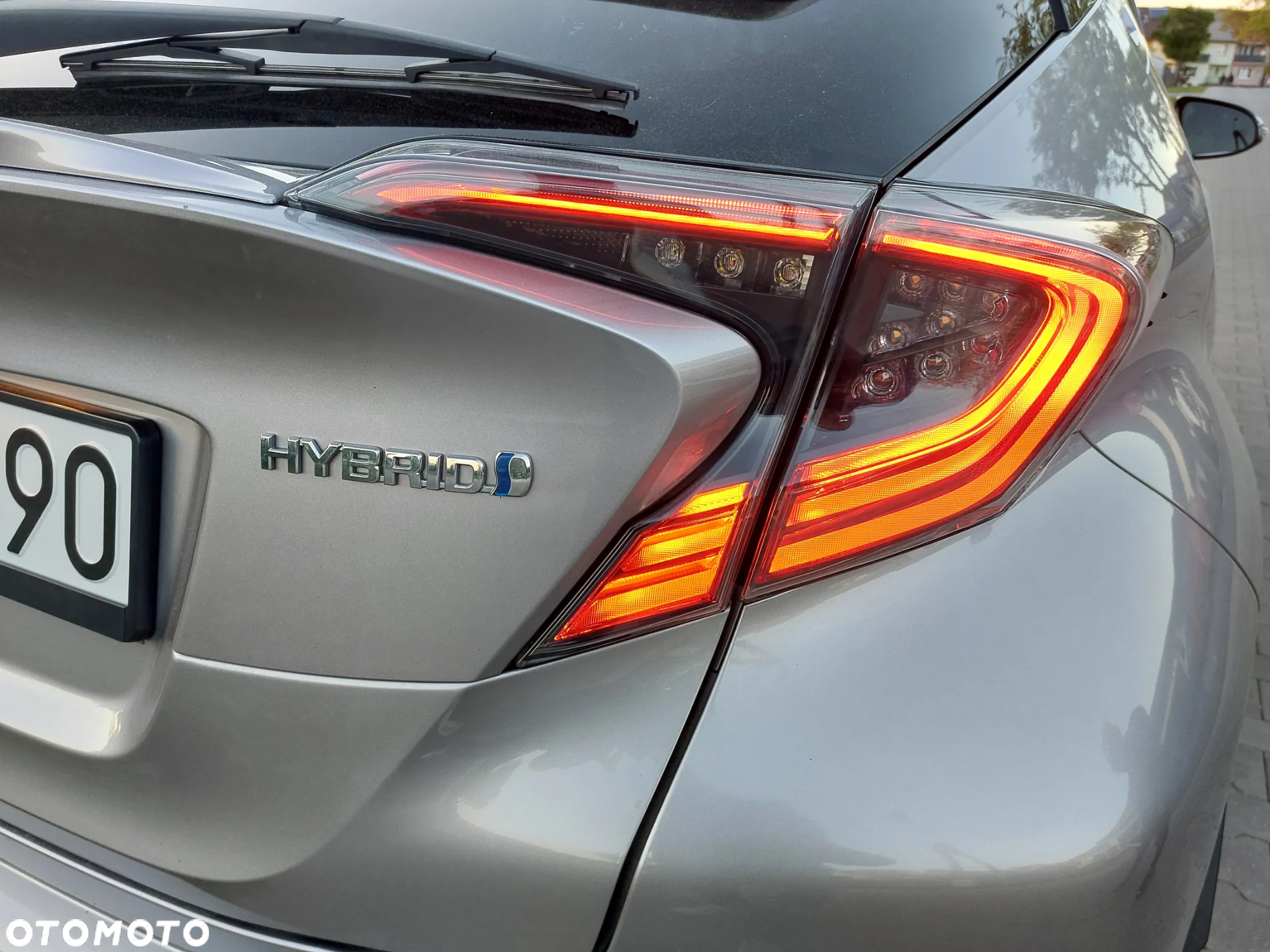 Toyota C-HR 1.8 Hybrid Prestige - 24