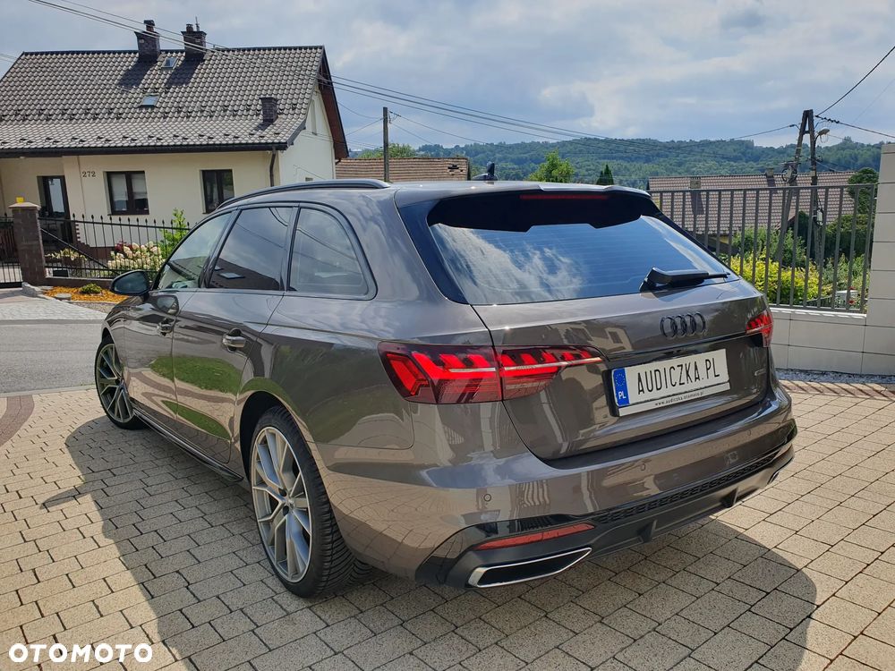 Audi A4 Avant 40 TDI quattro S tronic S line - 2
