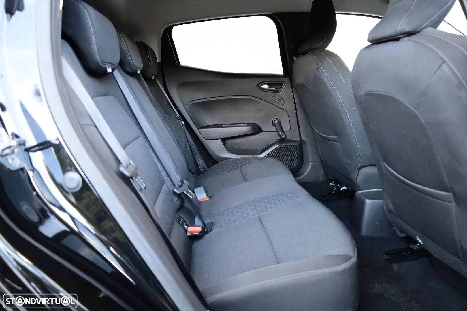 Renault Clio 1.0 TCe Intens - 35