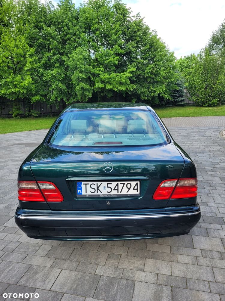 Mercedes-Benz Klasa E - 3