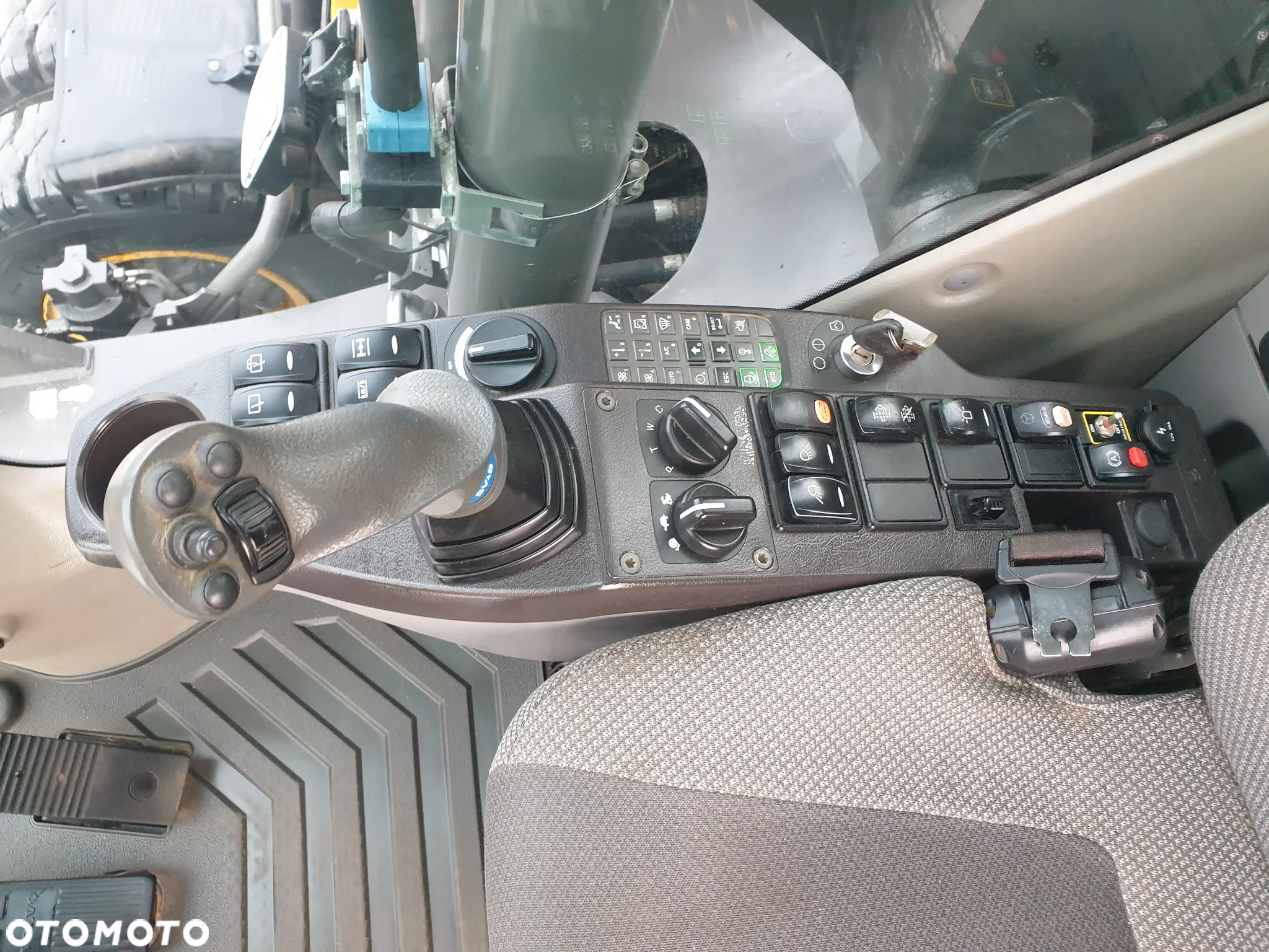 Volvo EW 160D ROTOTILT ZE SZCZYPCAMI SPROWADZONA PIĘKNY STAN - 9