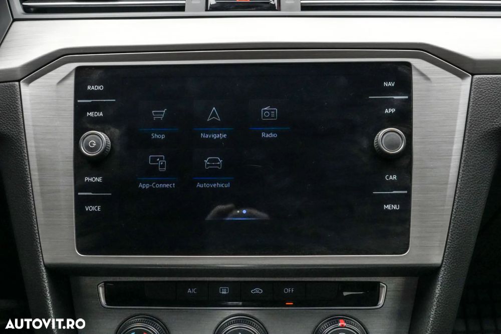 Volkswagen Passat 2.0 TDI DSG Comfortline - 20