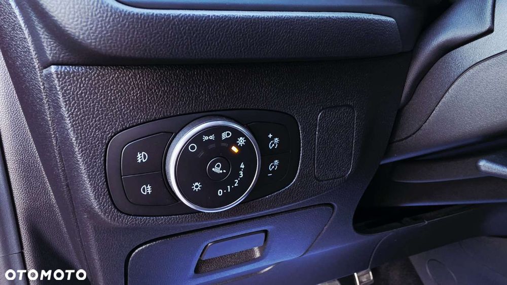 Ford Focus 1.0 EcoBoost Hybrid ST-LINE STYLE - 17