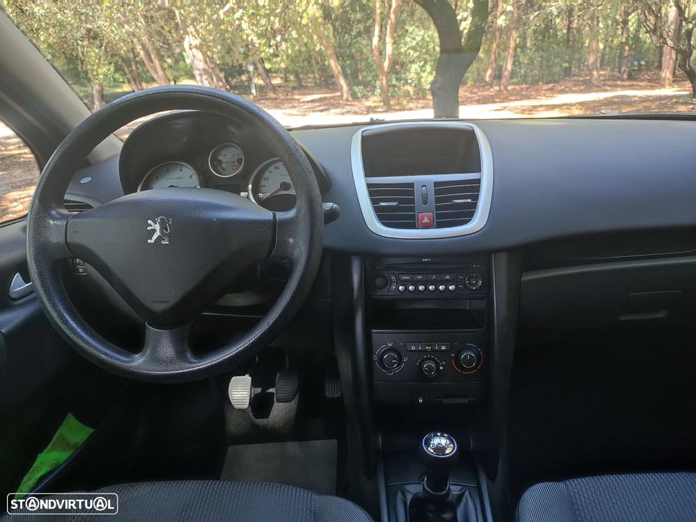 Peugeot 207 1.4 16V Active - 5