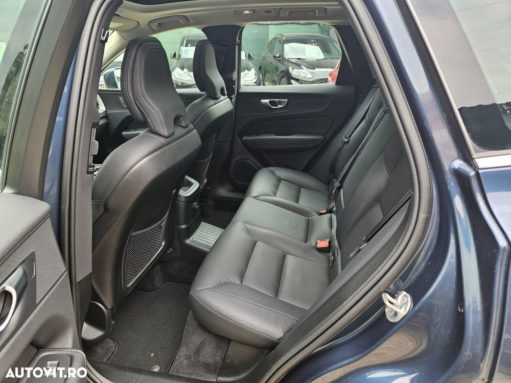 Volvo XC 60 T6 AWD Recharge Plus Bright - 16