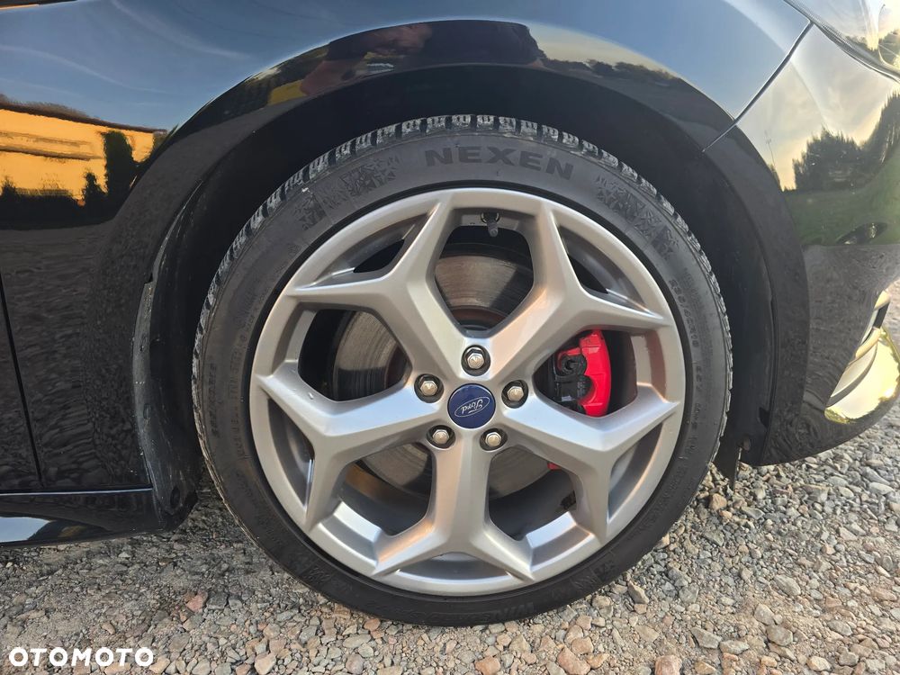 Ford Focus - 11
