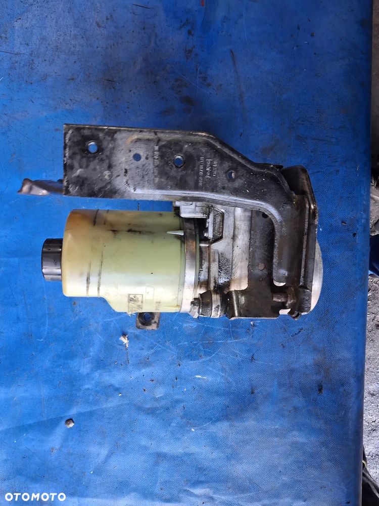 Pompa wspomagania Ford c-max focus mk II VOLVO C30 V40 elektryczna hydrauliczna 4M513K514AC mocowanie wspornik łapa pompy 3M513k738AB - 2