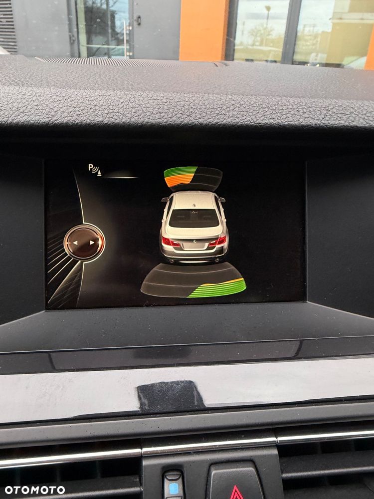 BMW Seria 5 525d xDrive Luxury Line - 6