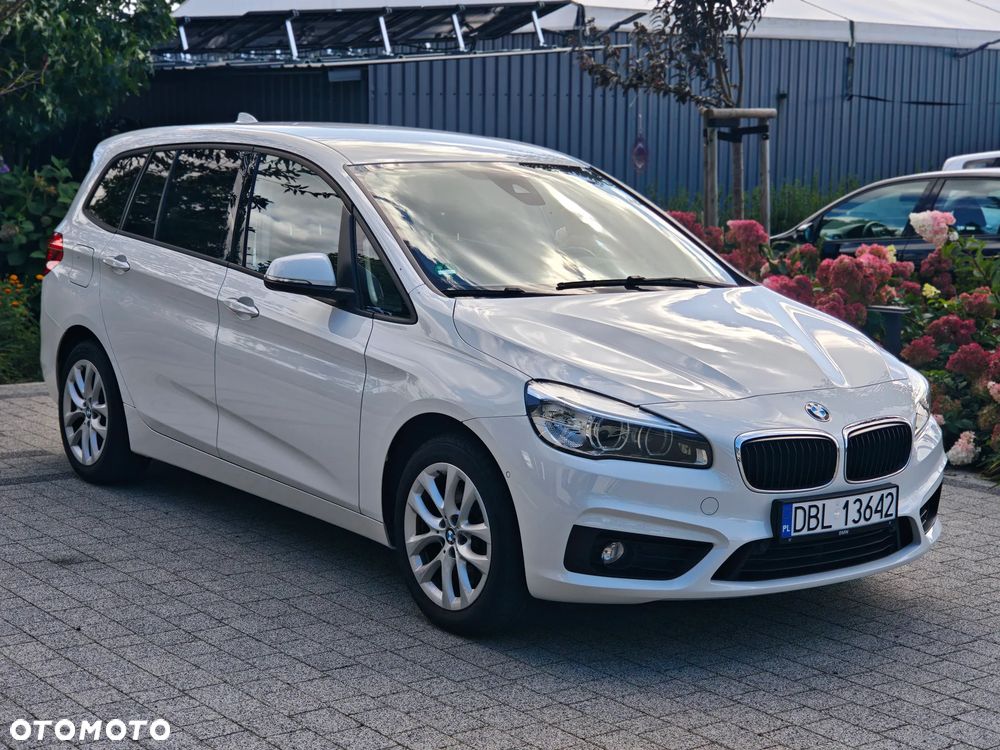 BMW Seria 2 220i Advantage - 2