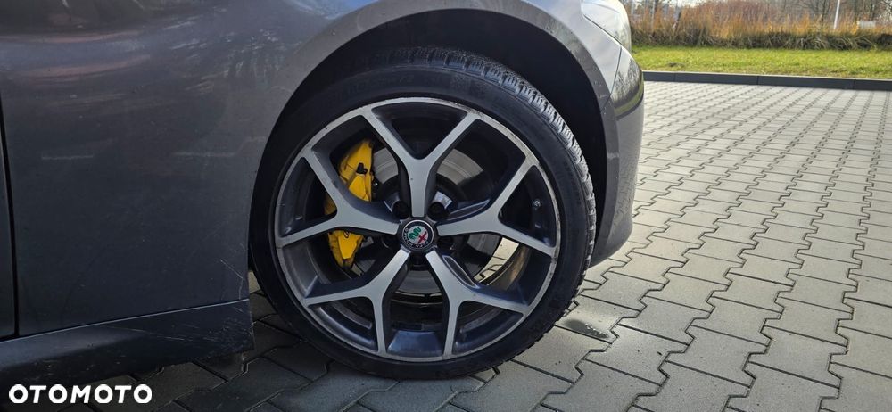 Alfa Romeo Giulia 2.0 Turbo Veloce Q4 - 11