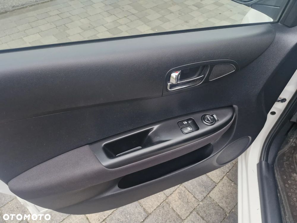 Hyundai i20 1.2 UEFA EURO 2012 Edition - 8