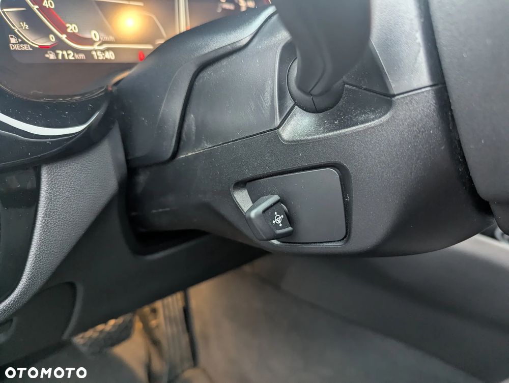 BMW Seria 5 520d Touring Sport Line - 12